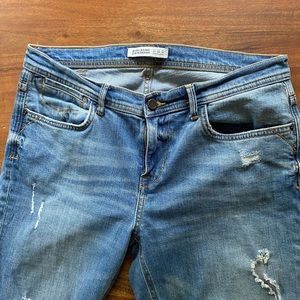 Zara basic denim z1975 distressed jeans. Size 9.